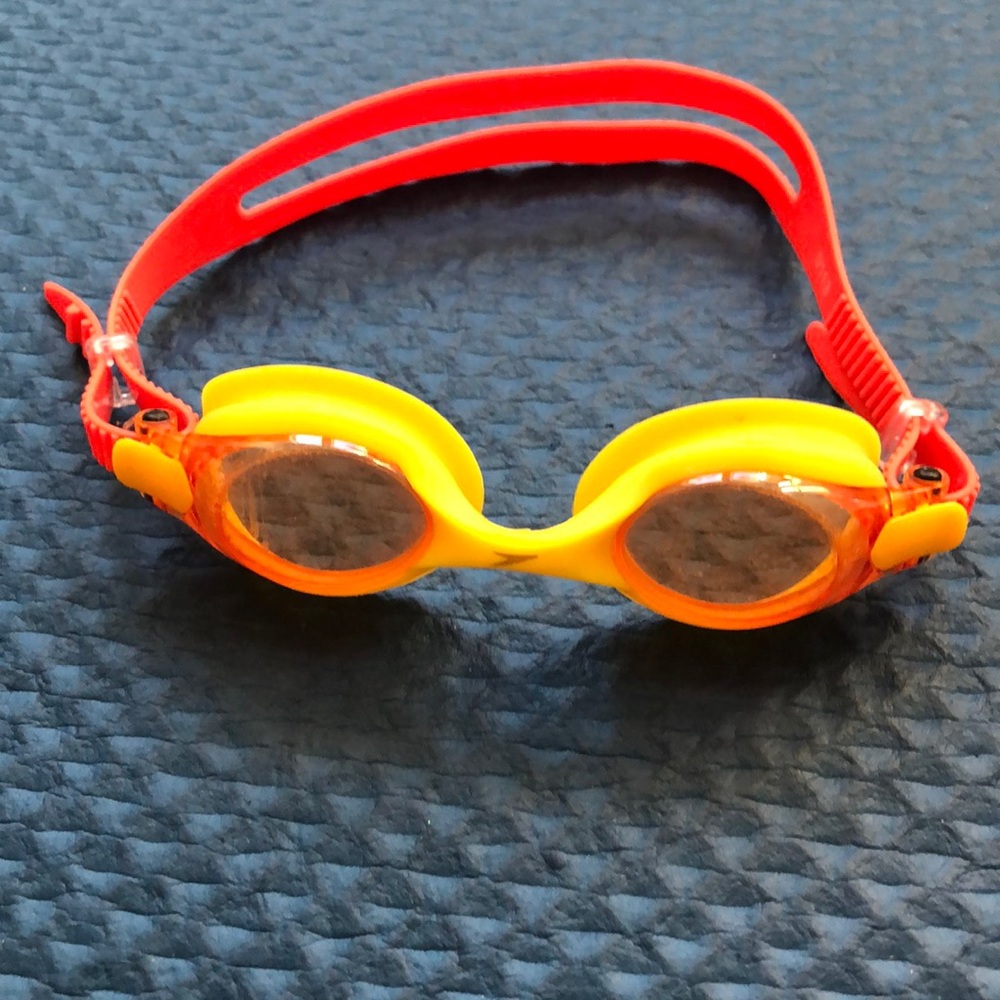 Speedo goggles